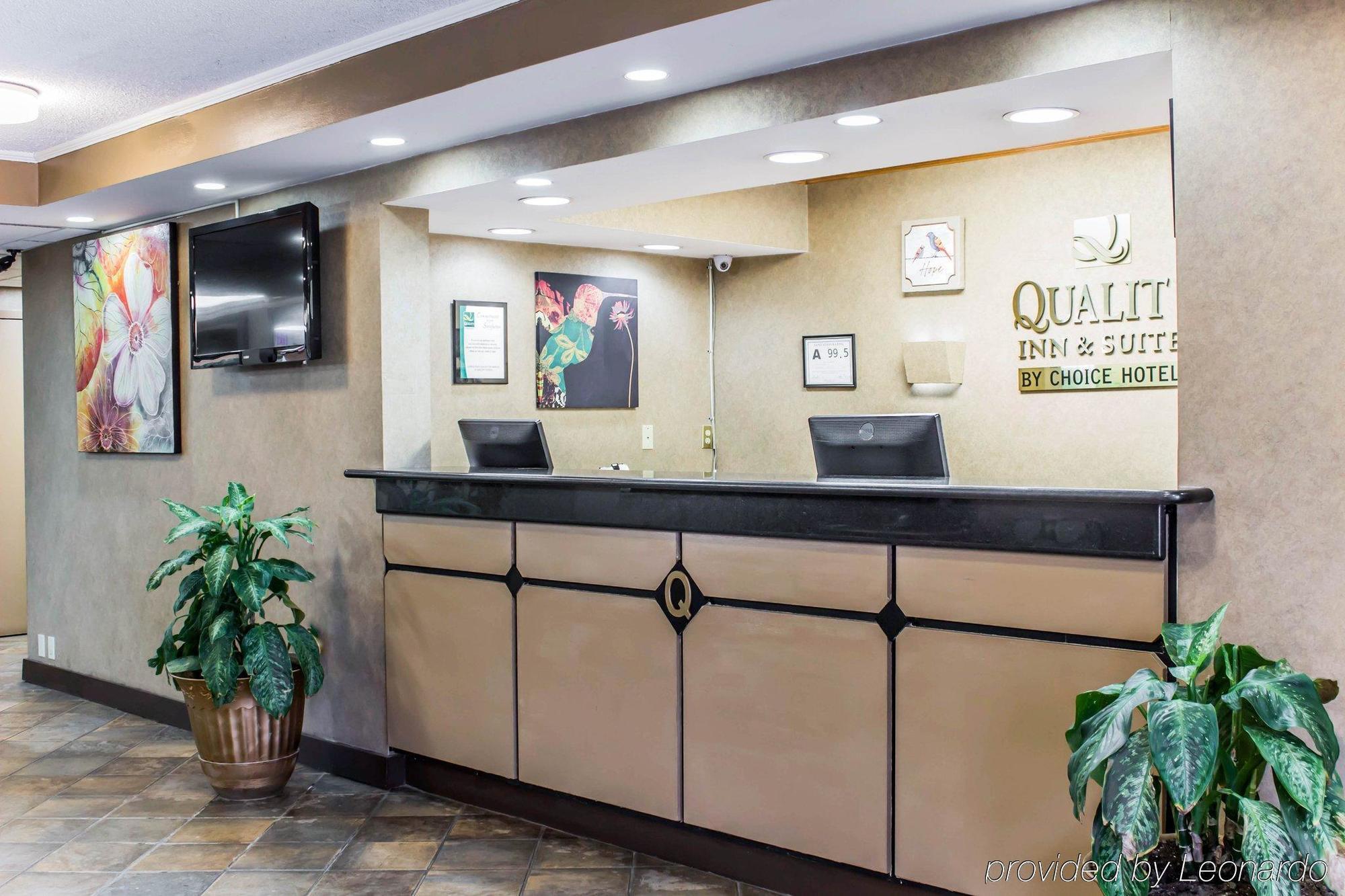 Quality Inn & Suites Fayetteville Exterior foto